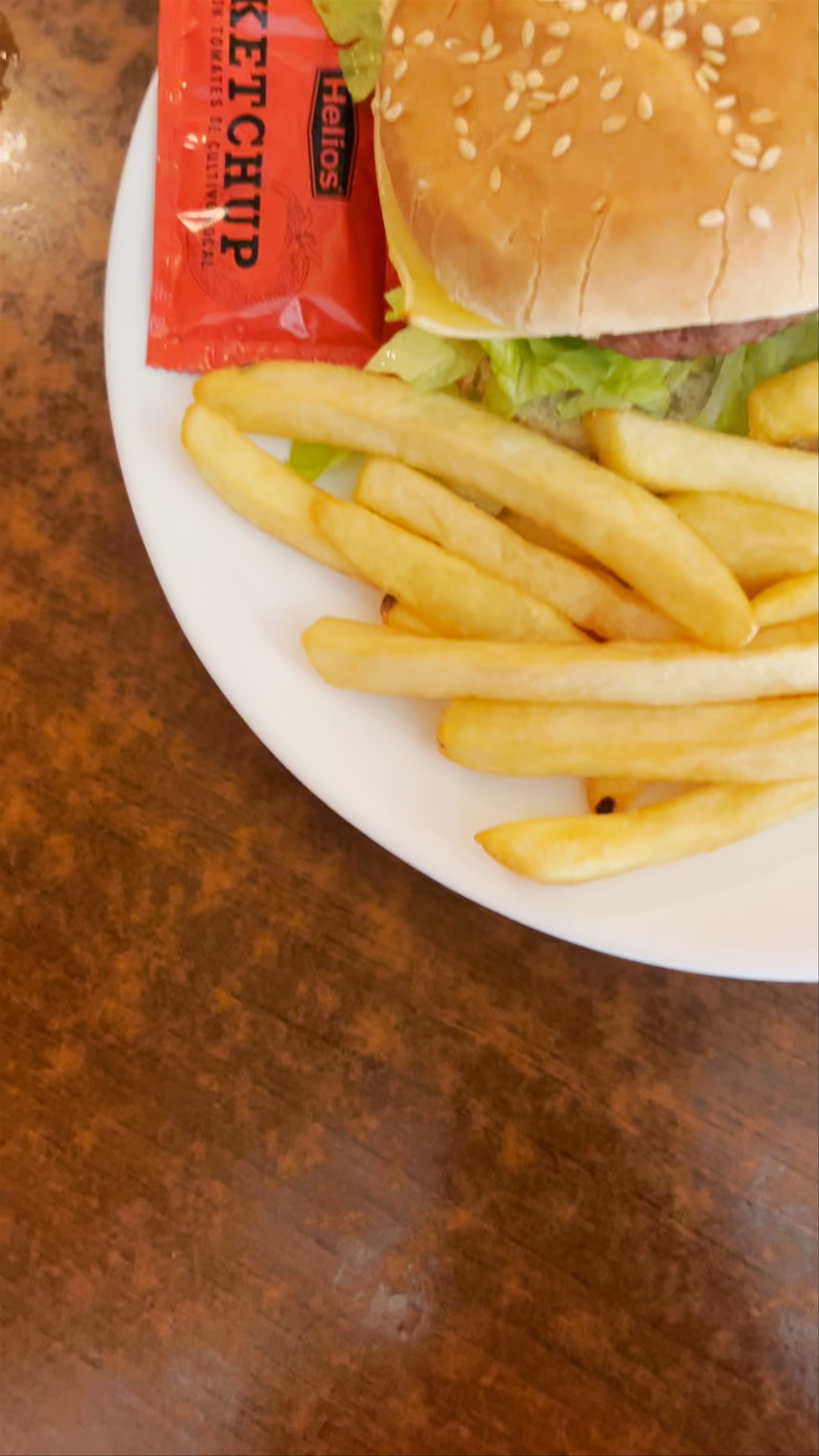Classic Spanish Café Experience in Alcalá de Henares