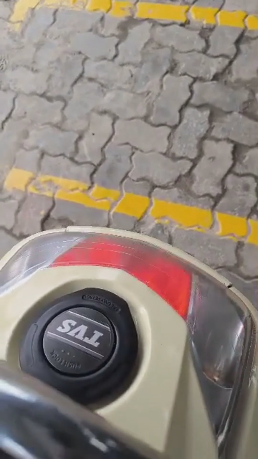 Walk-around video thumbnail