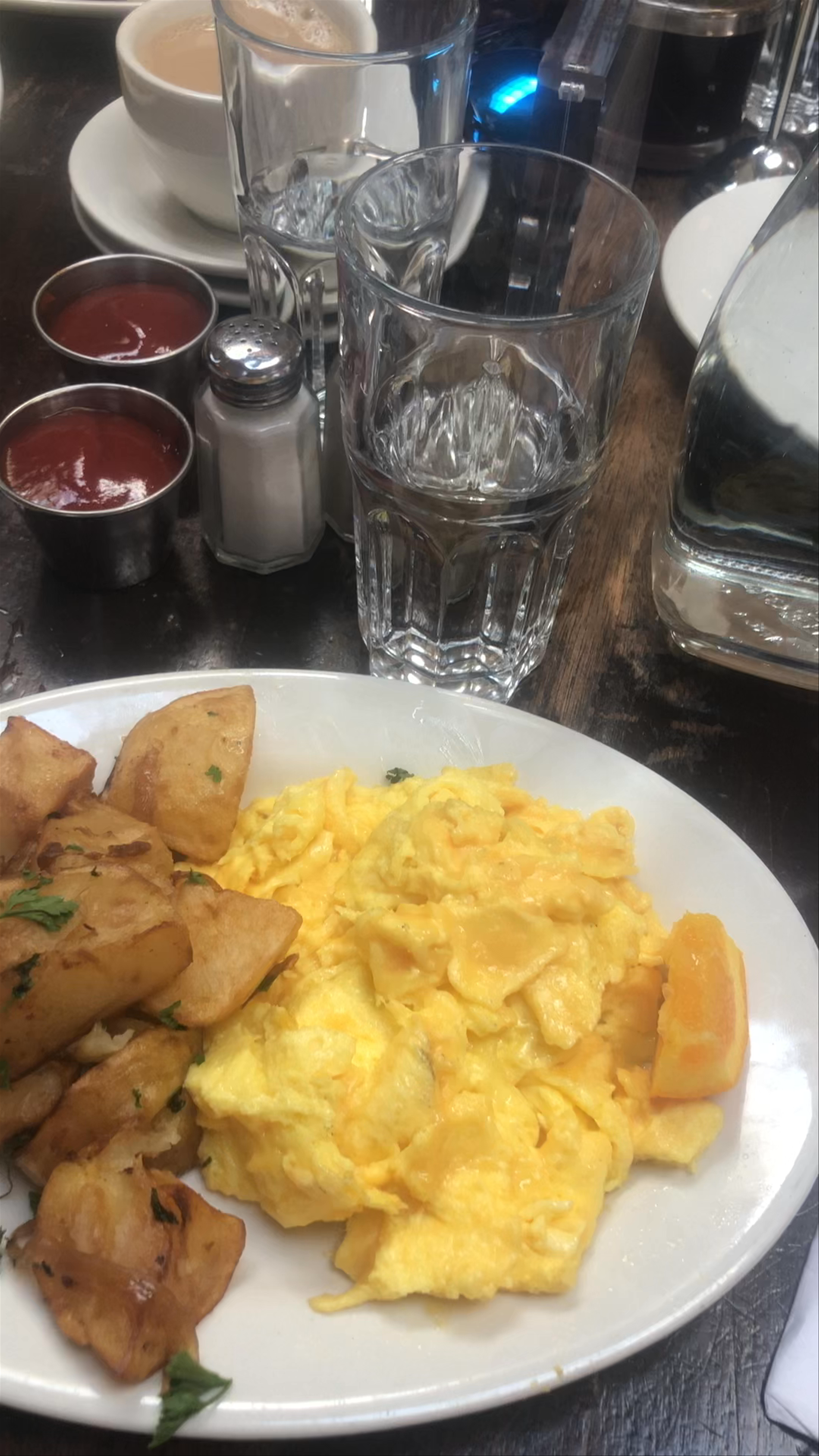 Cozy Brunch at Raymond's on Church Street, Montclair