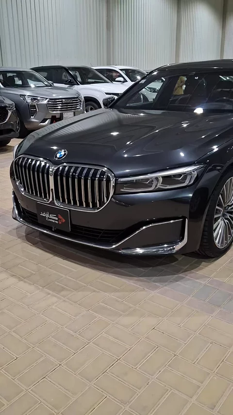 بي ام دبليو الفئة السابعة 730Li 2022
