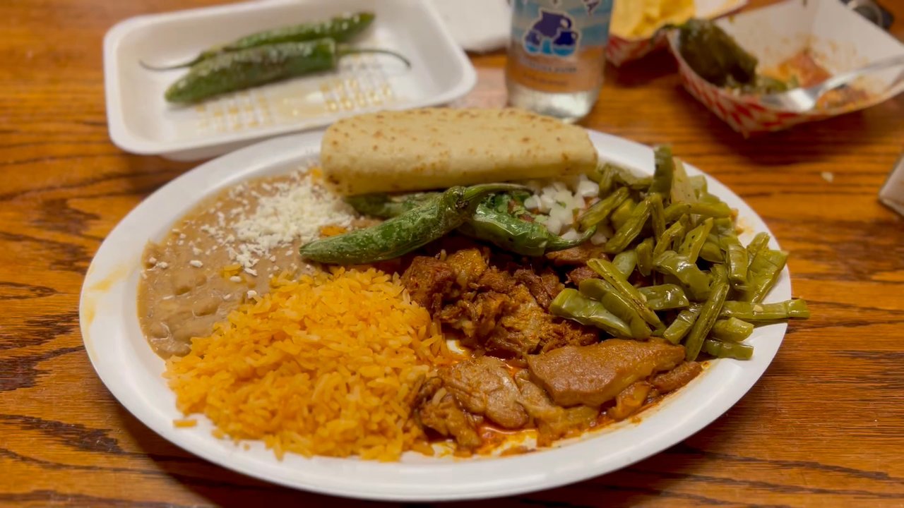 Los 4 Vientos - Didn't realize I was doing a video  but hey, it's too delicious not to share - Mexican Near Me - Reno, Nevada
