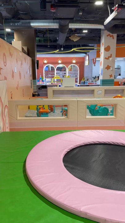 Twinkle Land Play Cafe - Cafes Near Me - Bellevue, Washington