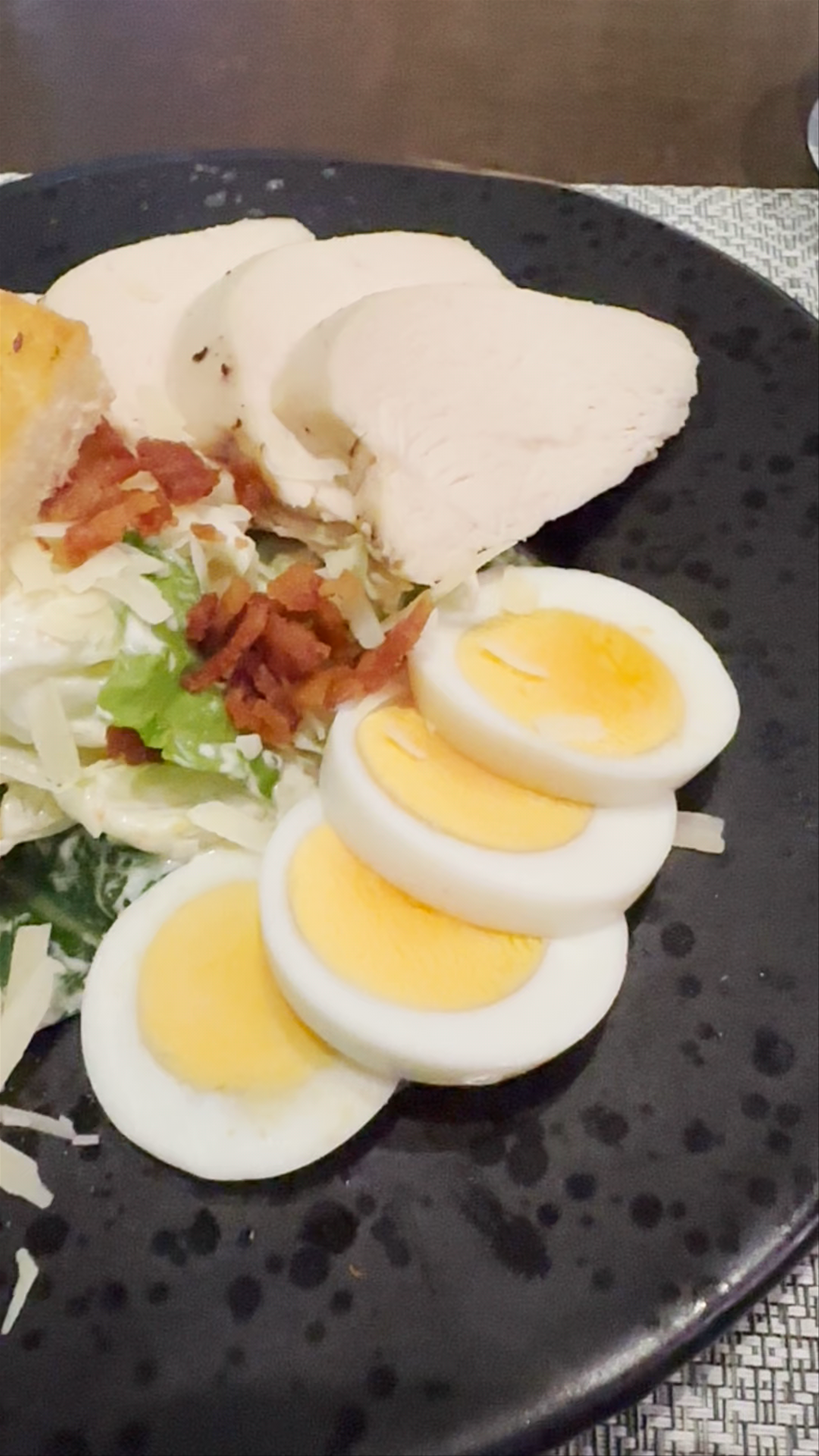 Rakhang Thai Bistro & Bar: Cozy Dinner in Ao Nang, Krabi