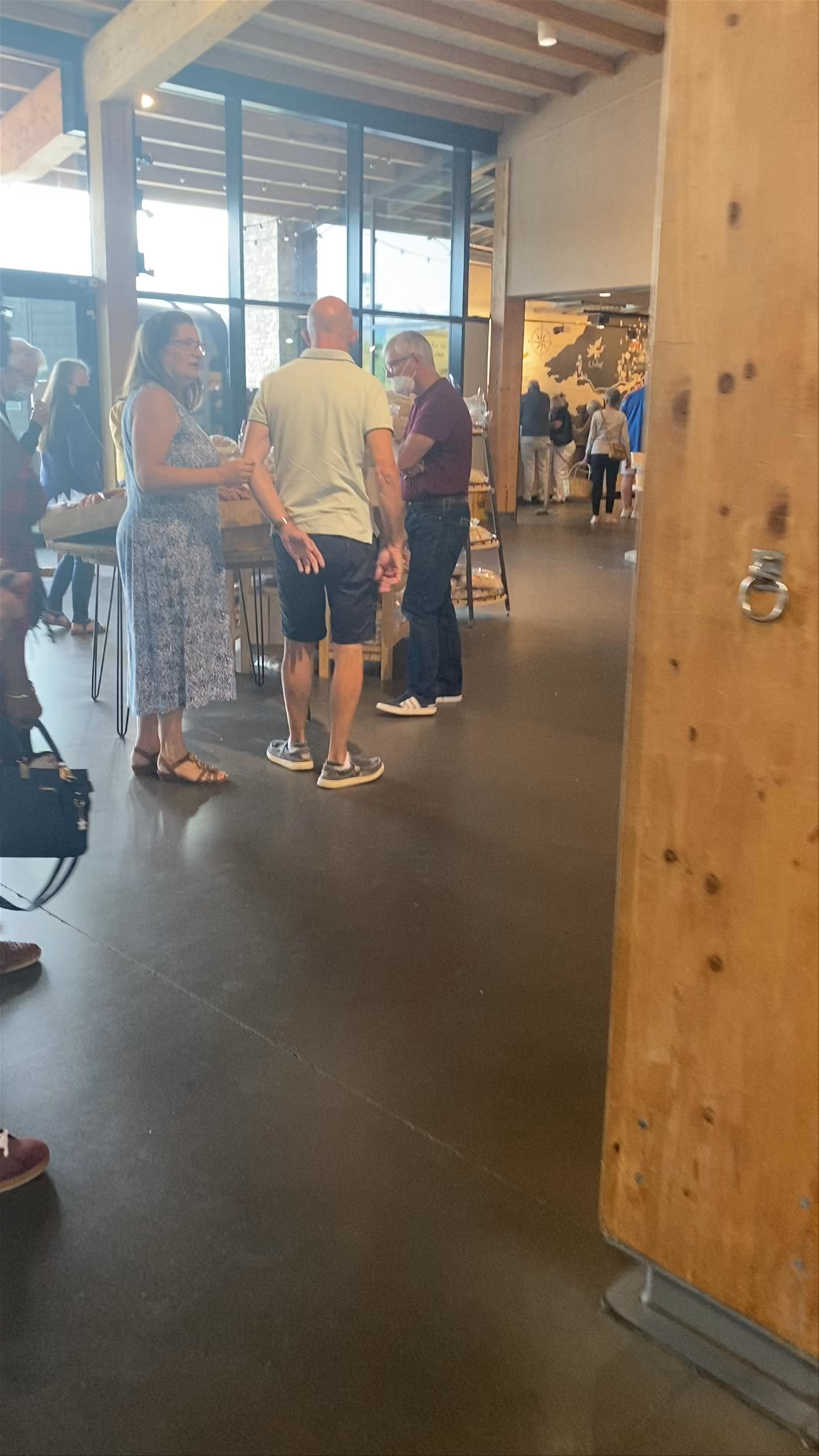 Farmshop M5: A Cozy Local Market Experience in Gloucester, UK