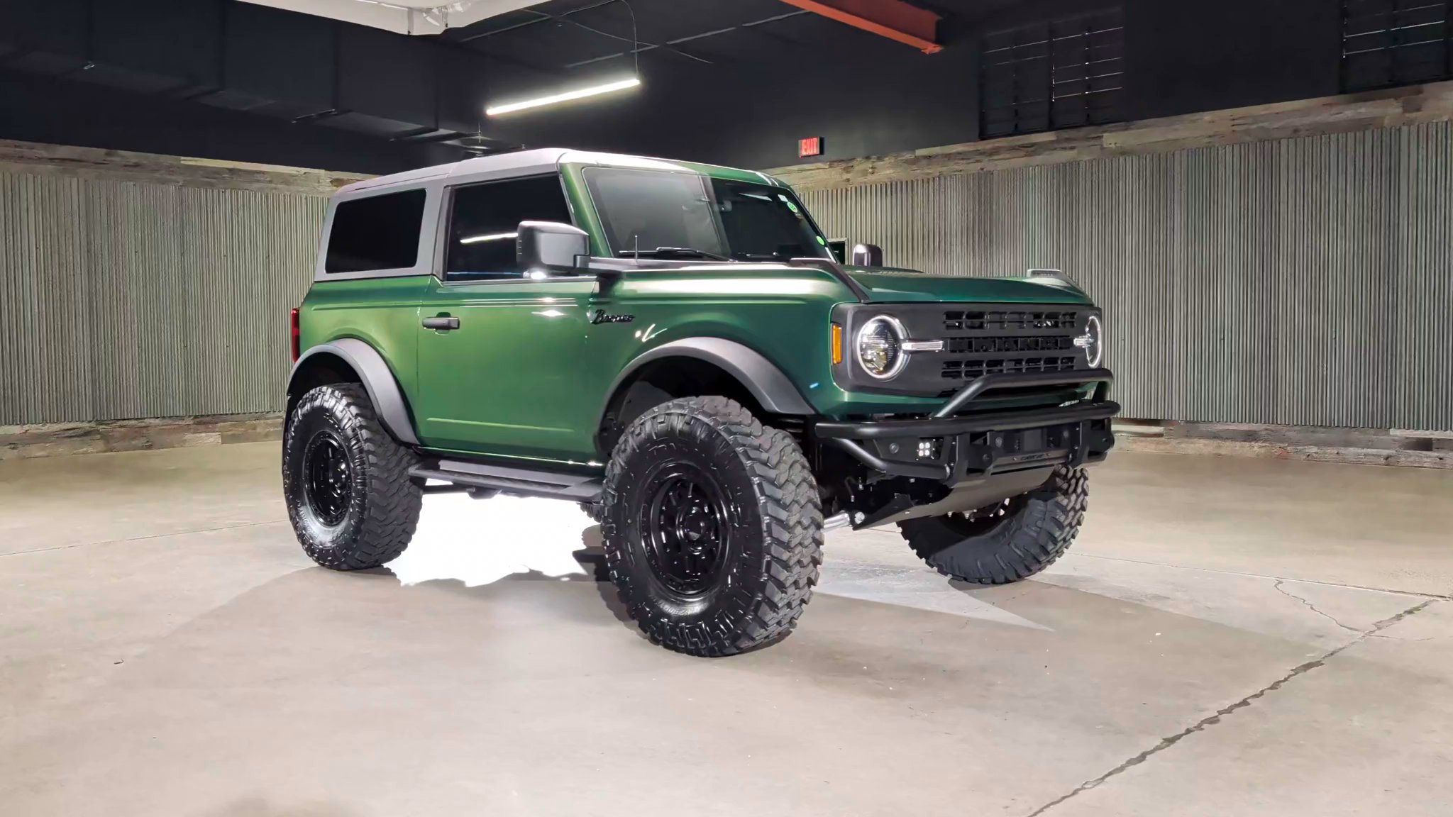 Lifted Trucks - #T33771 - 2024 Ford Bronco Black Diamond