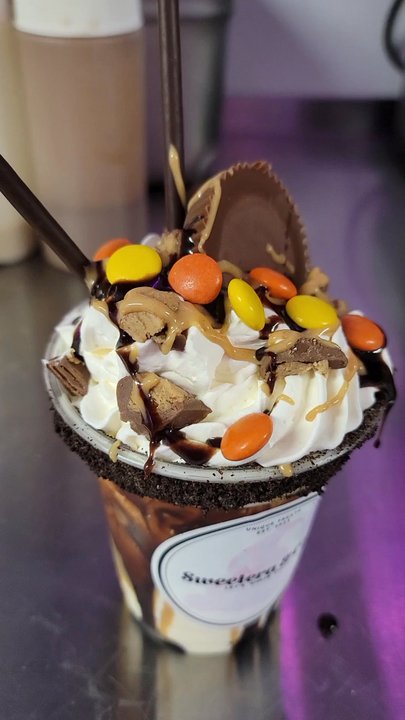 Sweetera & Co - THE BEST "CRAZY Shakes" & Smoothies around. This Trailer is incredible. The quality and flavor profiles are Amazing! - Food Trucks Near Me