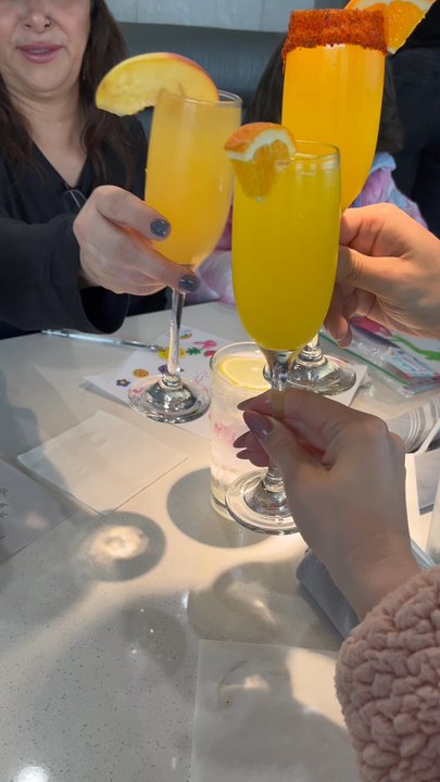 Cafe Mimosa - Bottomless mimosas and kid friendly drinks - Breakfast & Brunch Near Me - Petaluma, California