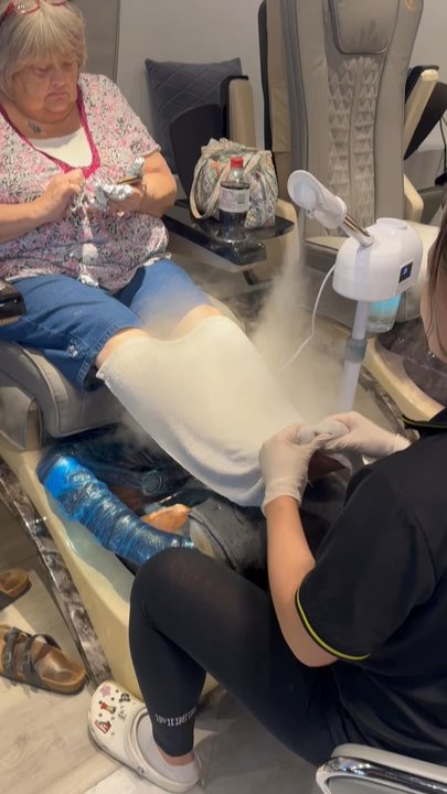 Pro Nails & Day Spa - Nail Salons Near Me - Clinton, Mississippi