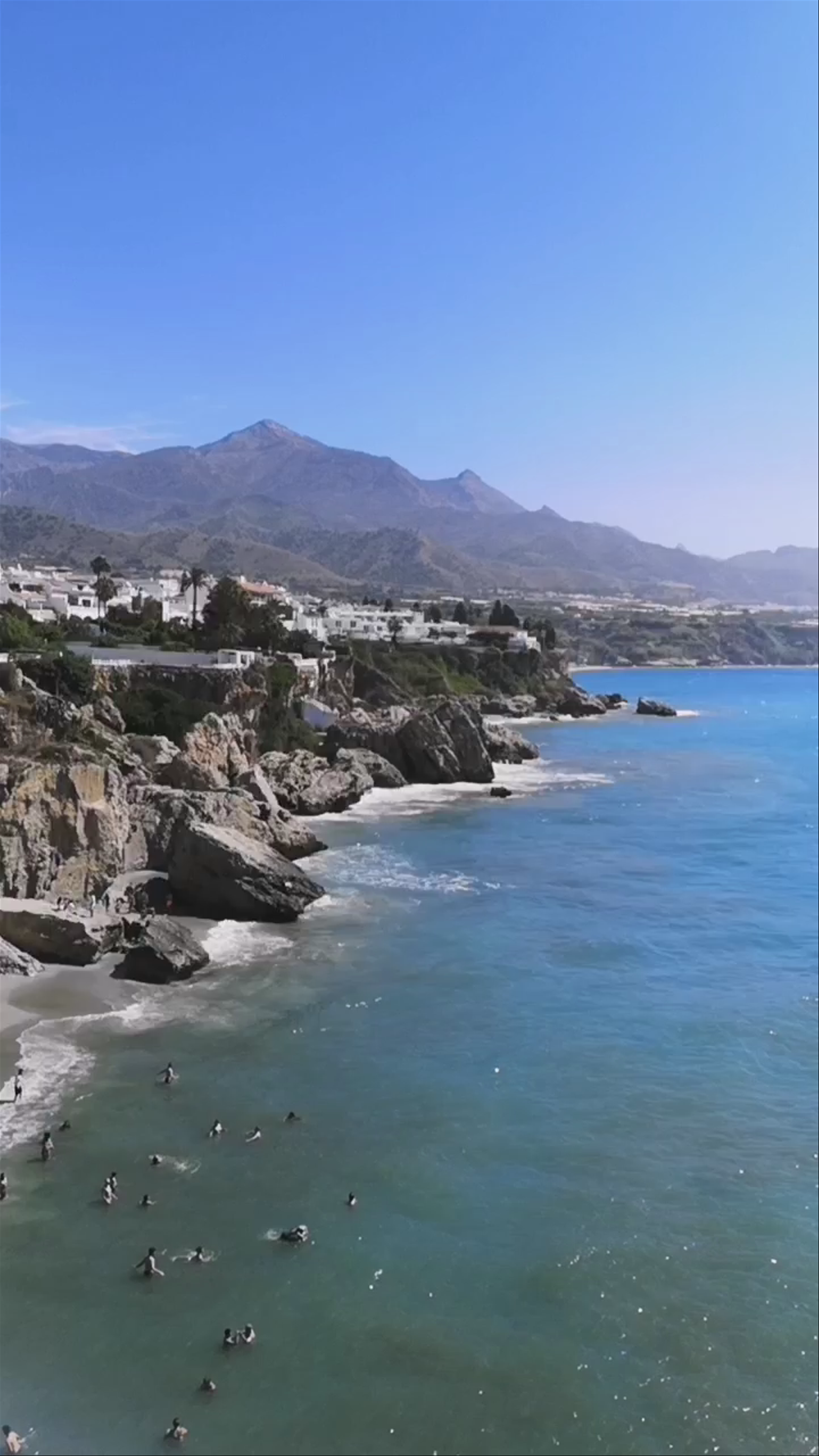 Balcón de Europa: Stunning Coastal Views in Nerja, Spain