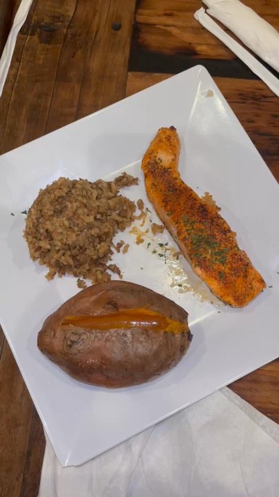 Pelican Pointe - Cajun/Creole Near Me - Lufkin, Texas