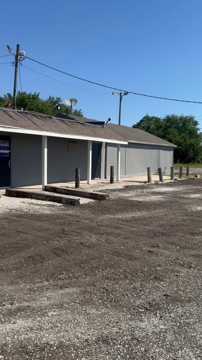 Bonita Flats - Adult Entertainment Near Me - Olathe, Kansas