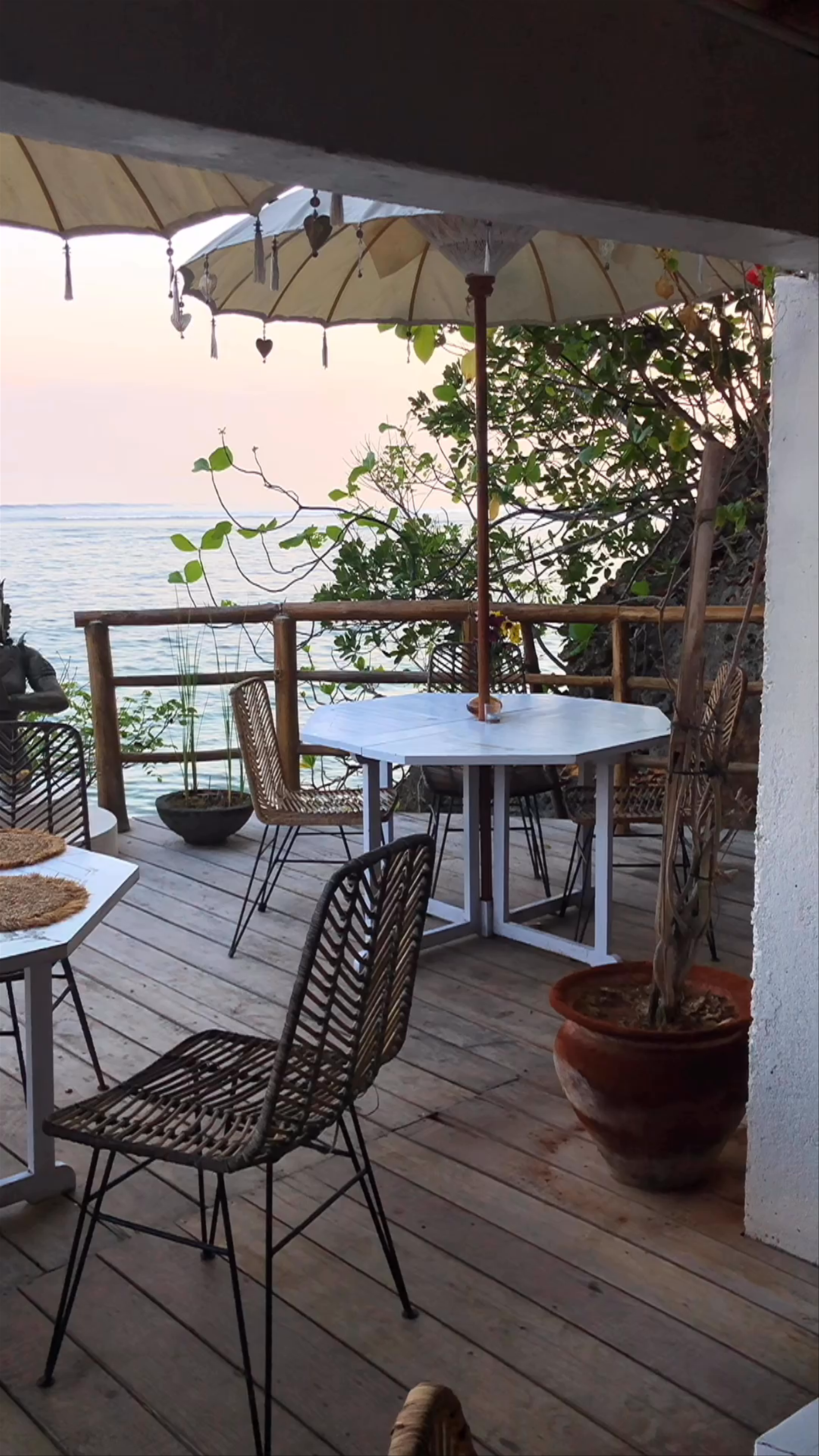 Dreamsea Surf Camp: Cliffside Serenity in Pecatu, Bali