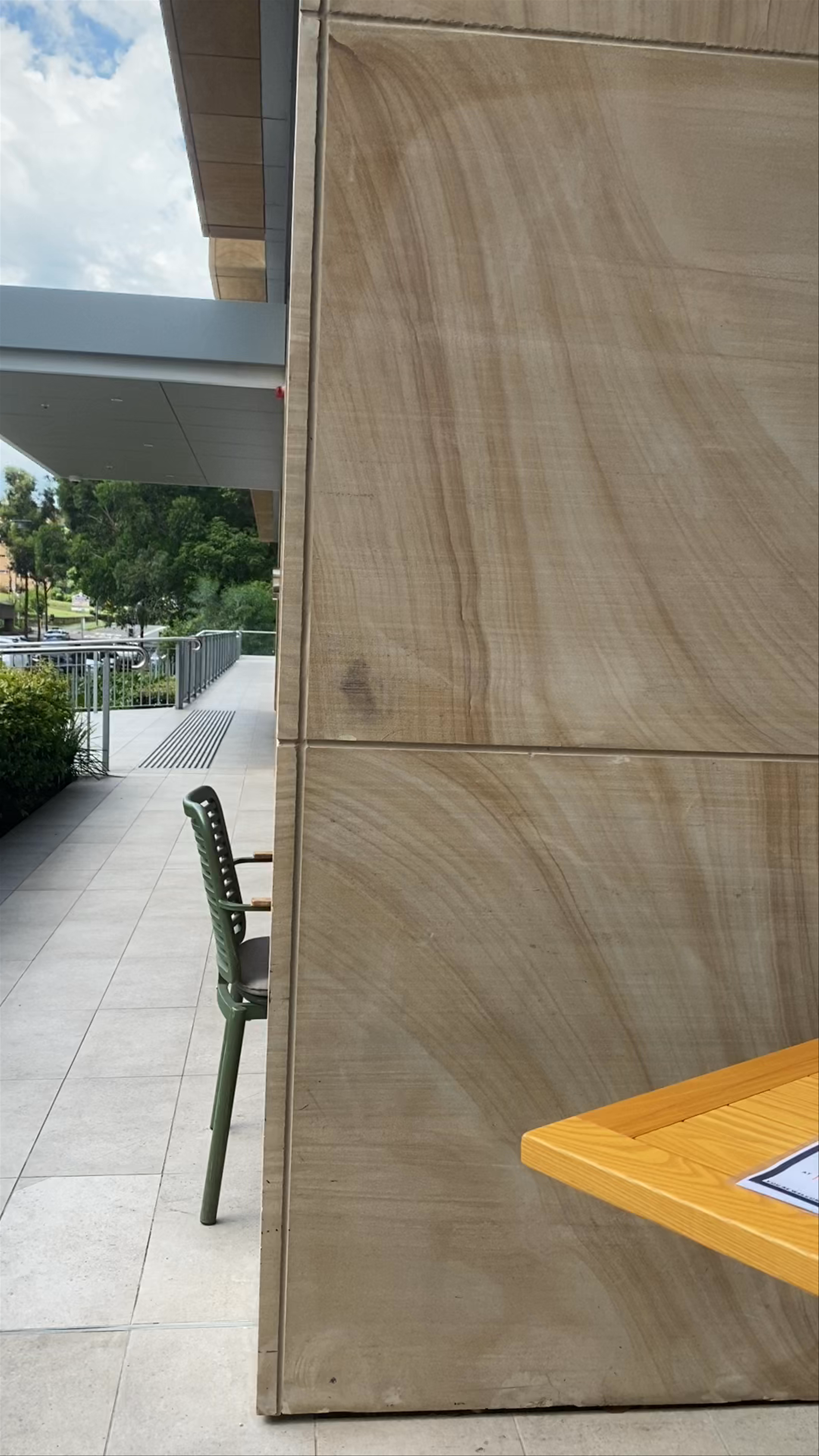 South End Social: Contemporary Urban Dining in Gosford
