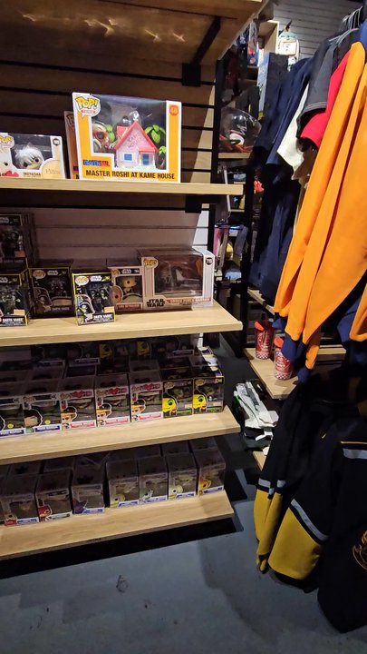BoxLunch - Inside the store - Women's Clothing Near Me - Canoga Park, California