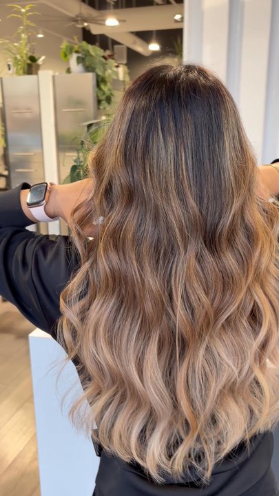 Salon Vitor - Hair color and trim done by Aly. - Hair Salons Near Me - Brentwood, California