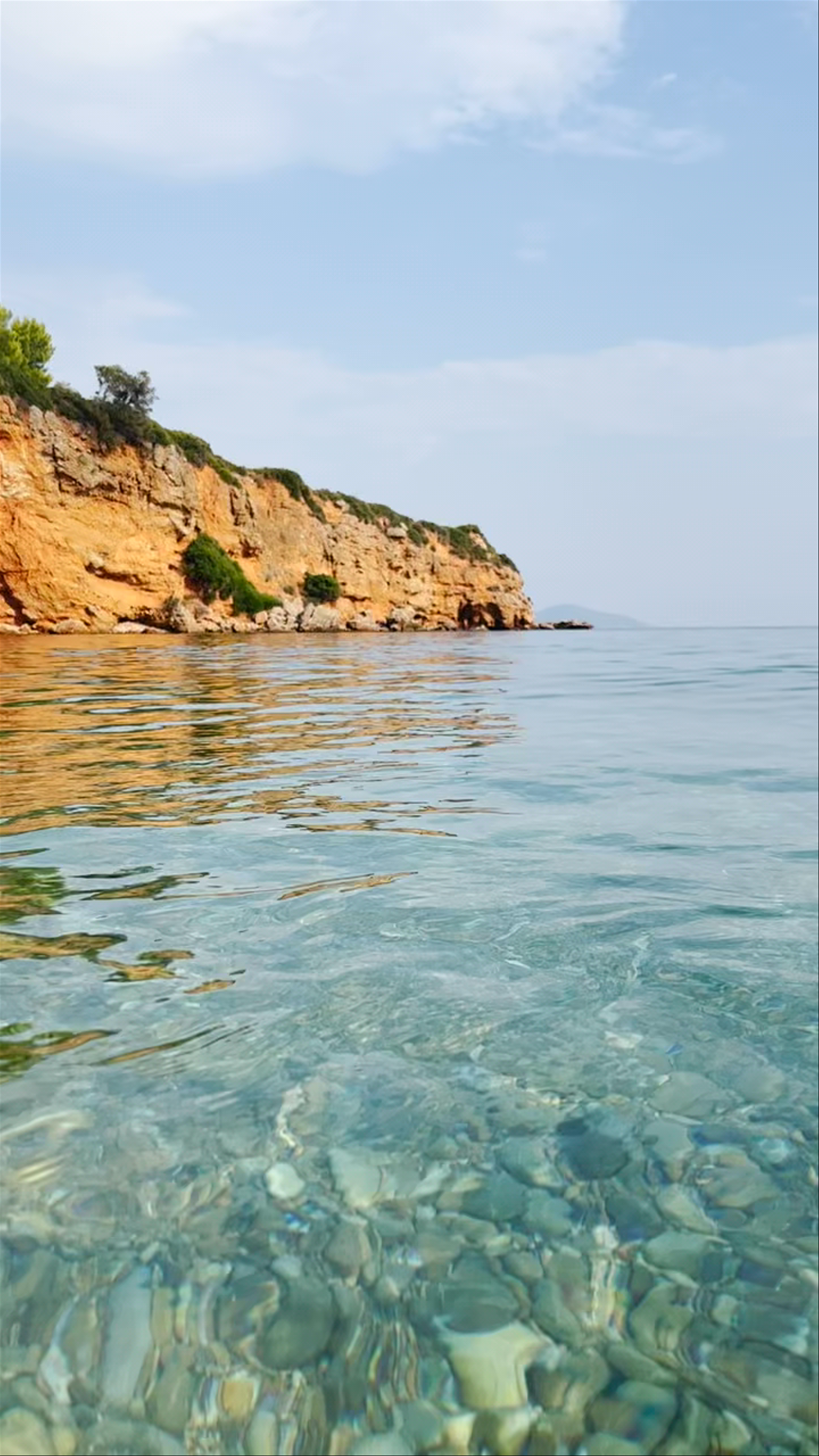 Κοκκινόκαστρο παραλία