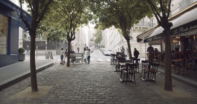 Alley in Paris 
