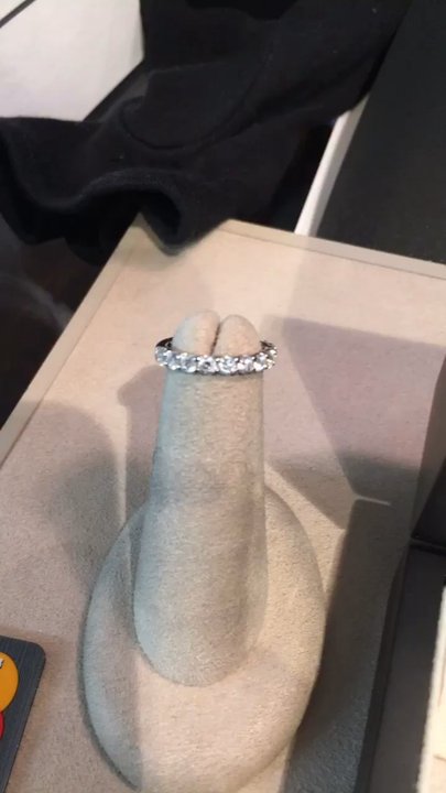 Mint Diamonds - Jewelry Near Me - Houston, Texas