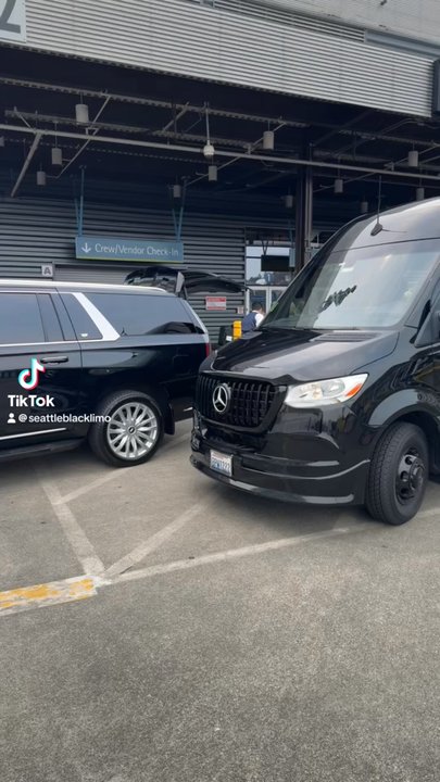 Seattle Black Limo Service - Limos Near Me - Seattle, Washington