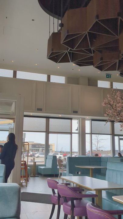Evviva - Interiors - Breakfast & Brunch Near Me - Barrie, Ontario
