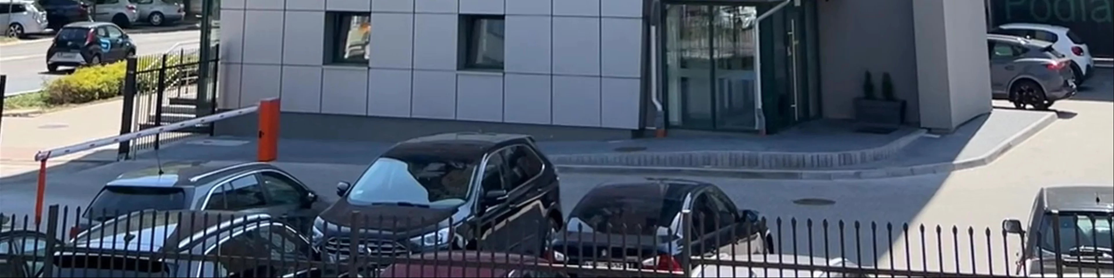 Mural "Wyślij pocztówkę do Babci i dziadka"