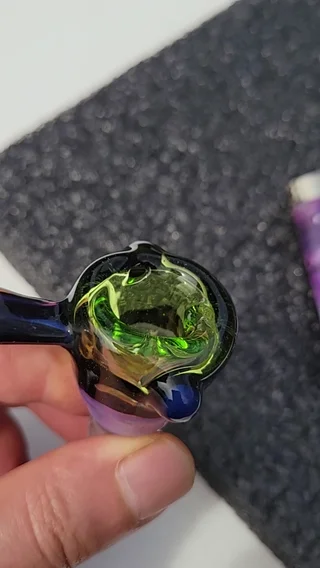 Preview pic of Bubble hash slide #17 absinthe and star gazer
