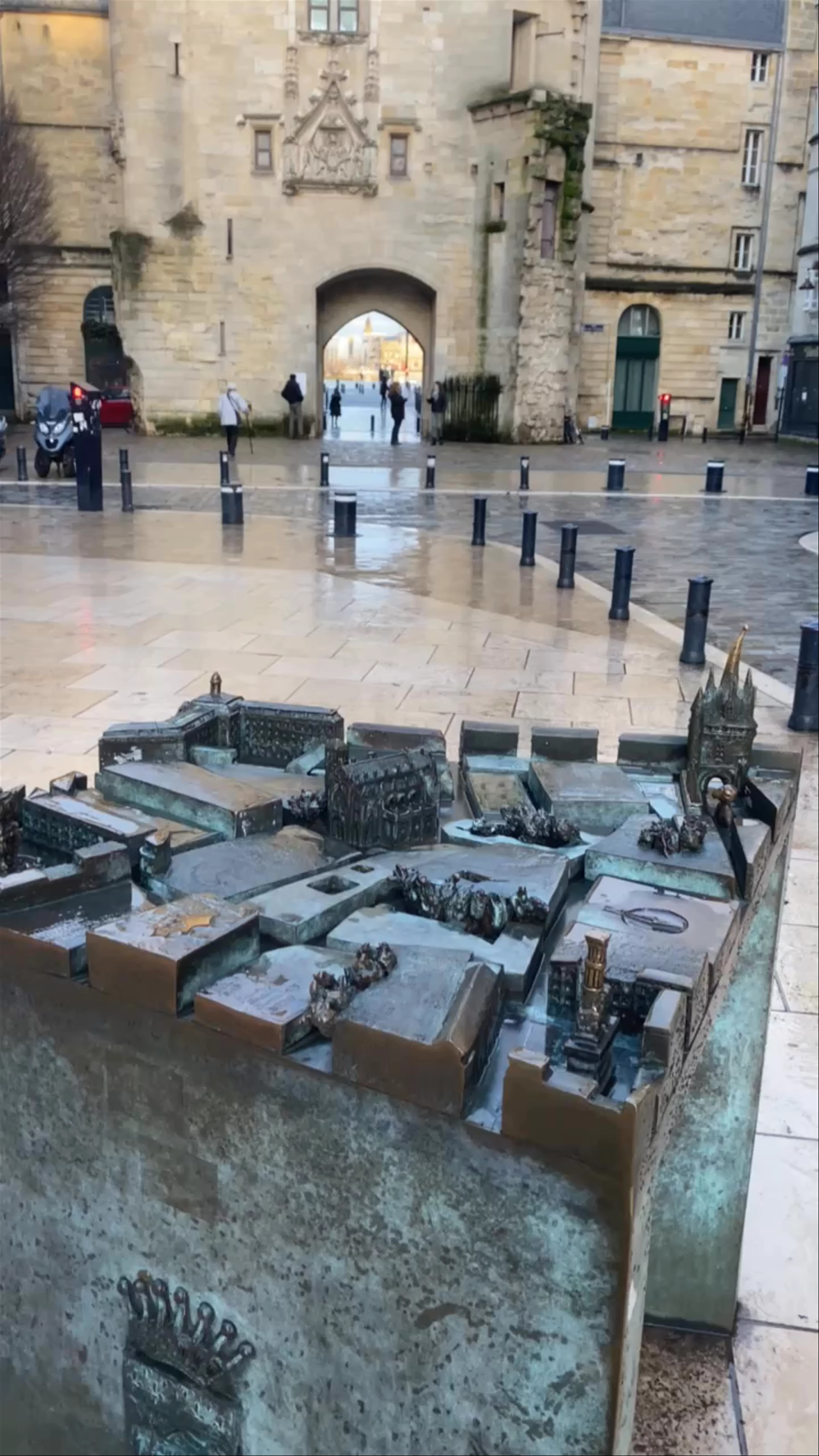 Porte Cailhau, Place du Palais, Bordeaux, France