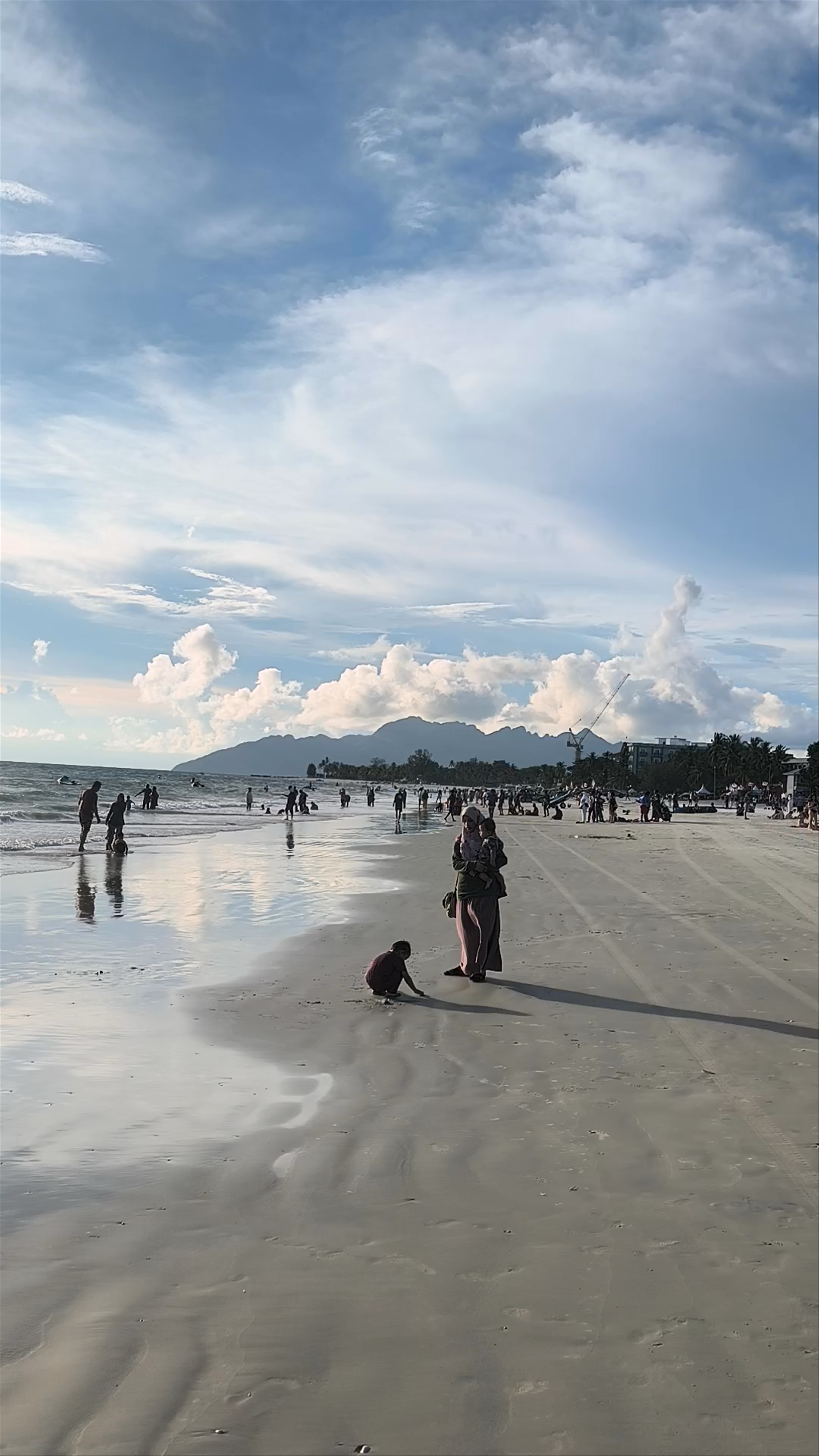 Pantai Cenang Beach: Sunset Serenity in Langkawi