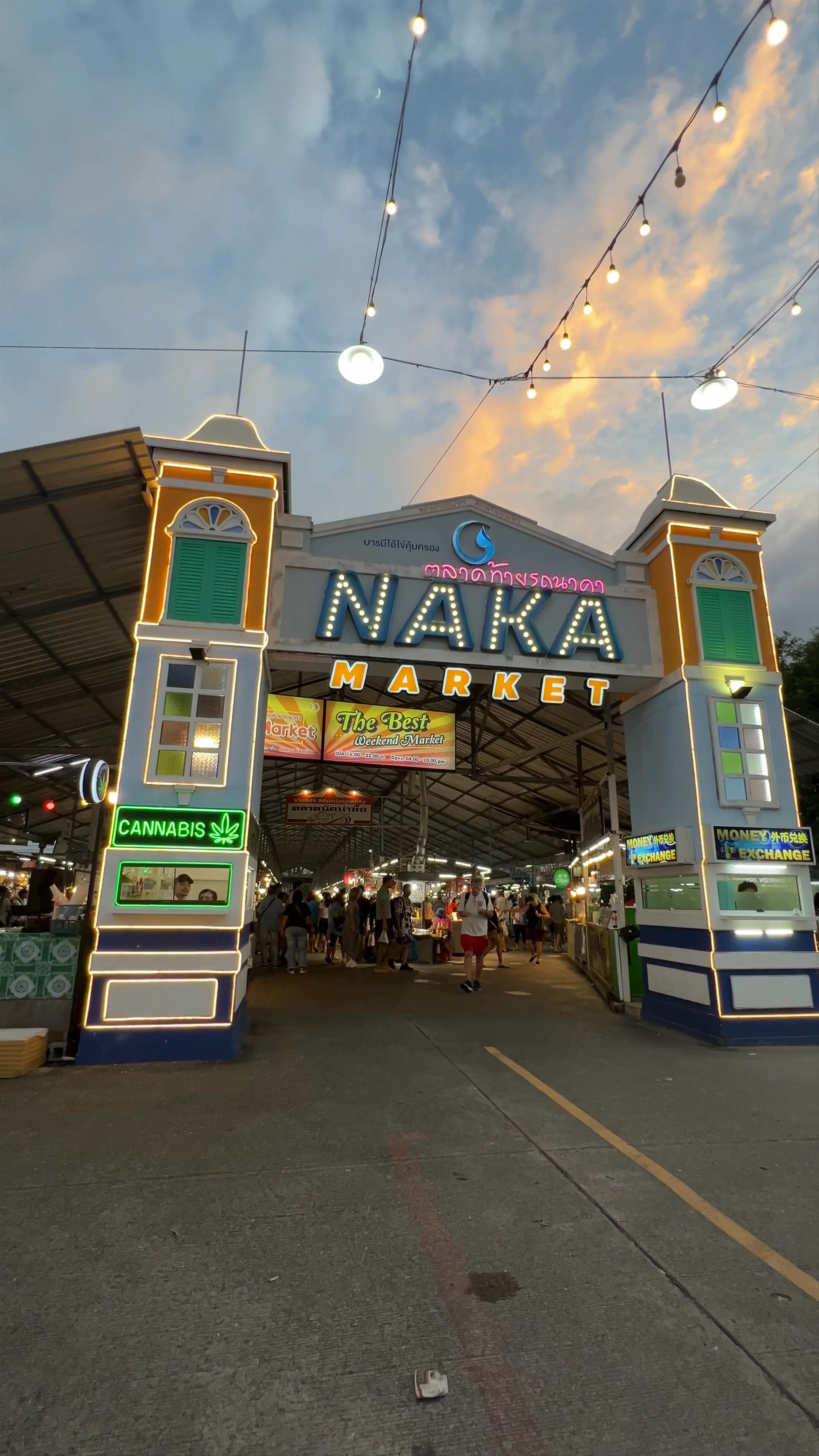 Naka Weekend Market, Wirat Hong Yok Road, Wichit, Mueang Phuket District, Phuket, Thailand