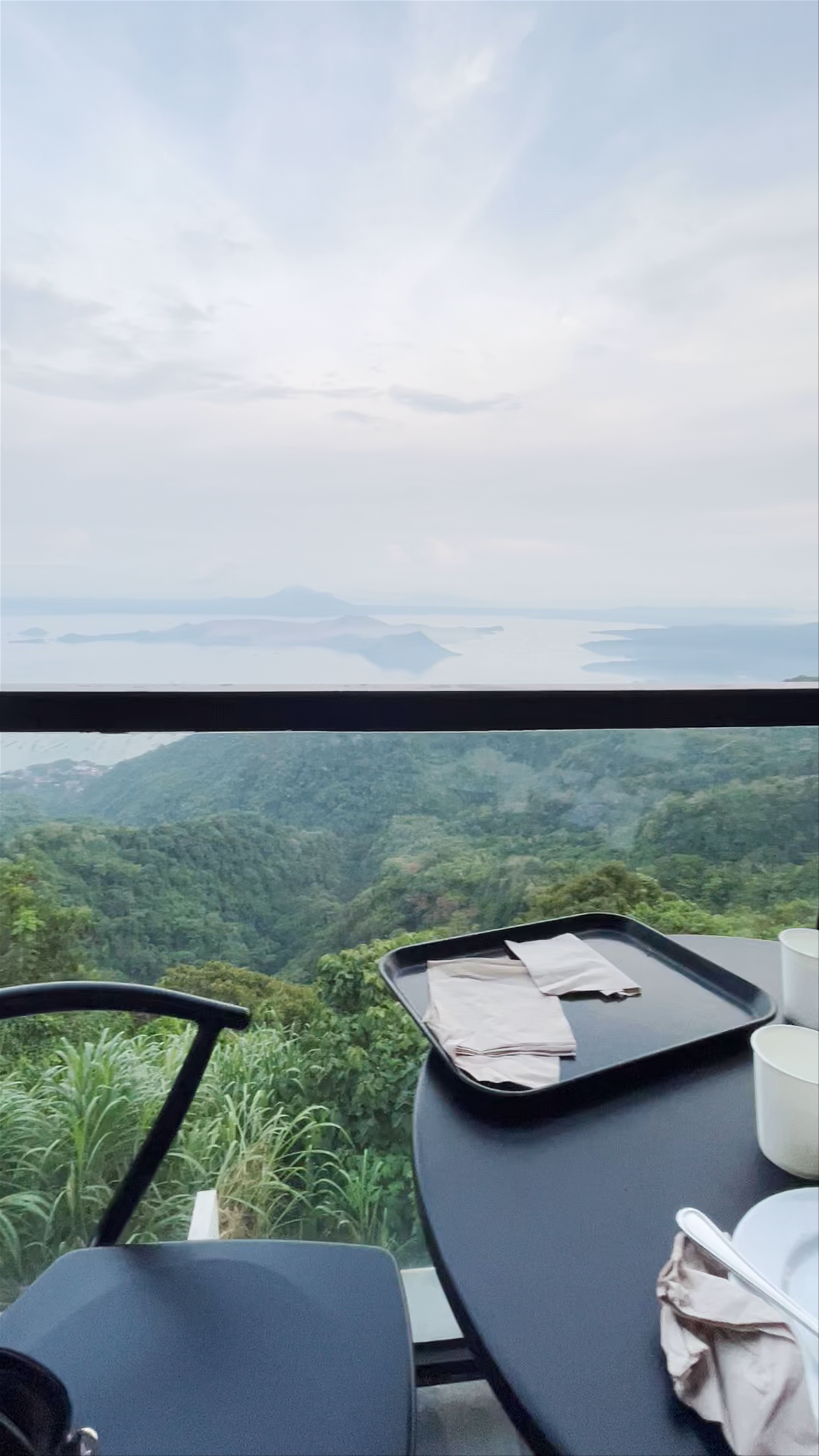 Starbucks Reserve Hiraya