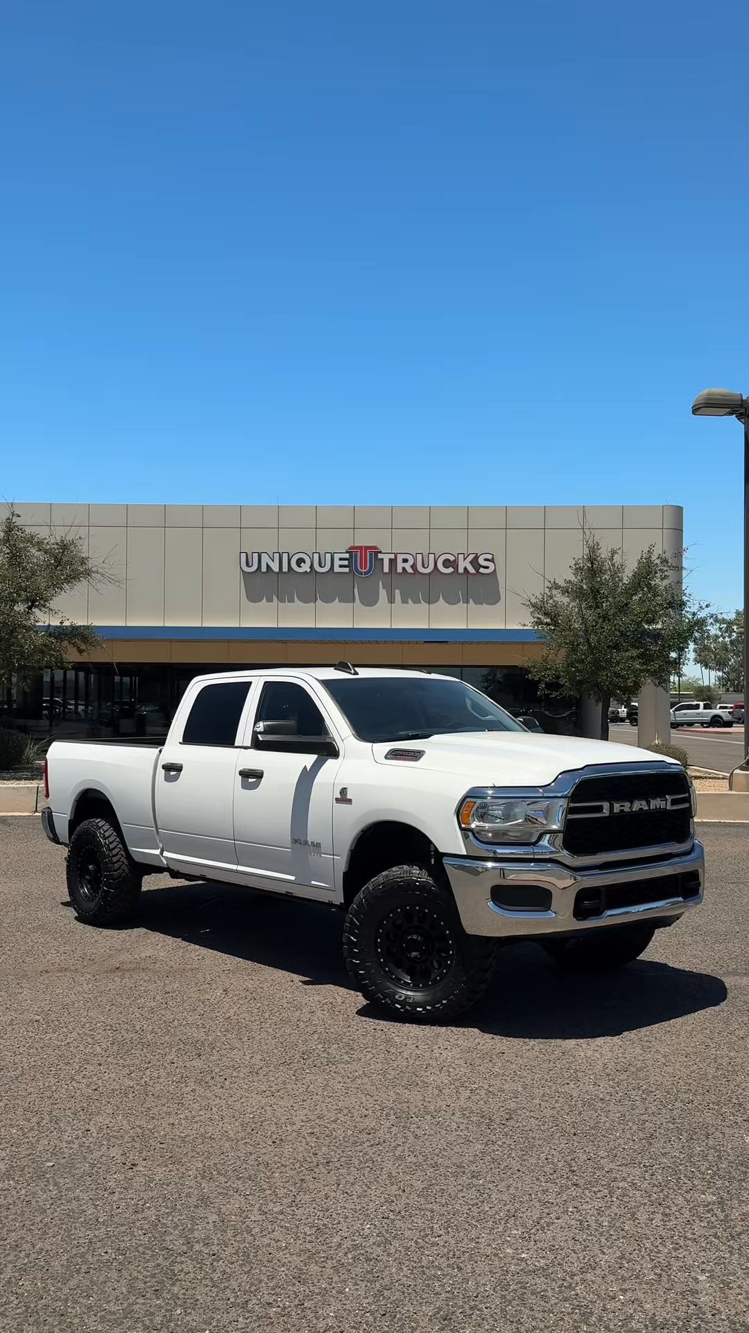 Unique Trucks - #172118 - 2020 Ram 2500 Tradesman Crew Cab
