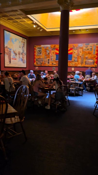 The Palace - Love atmosphere inside the palace - Bars Near Me - Prescott, Arizona