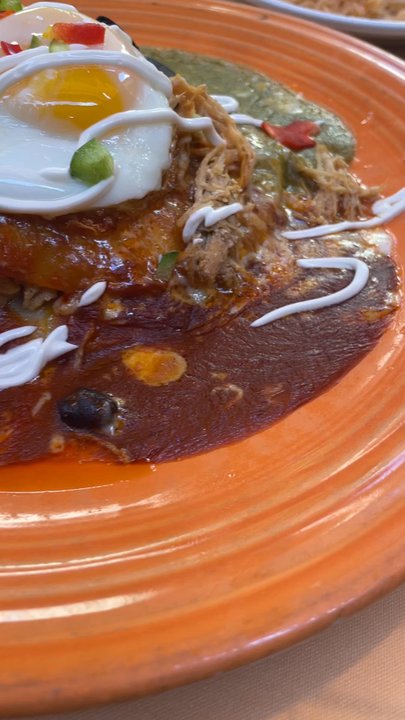 El Cholo - Instagram: @now_grubbin - Mexican Near Me - Los Angeles, California