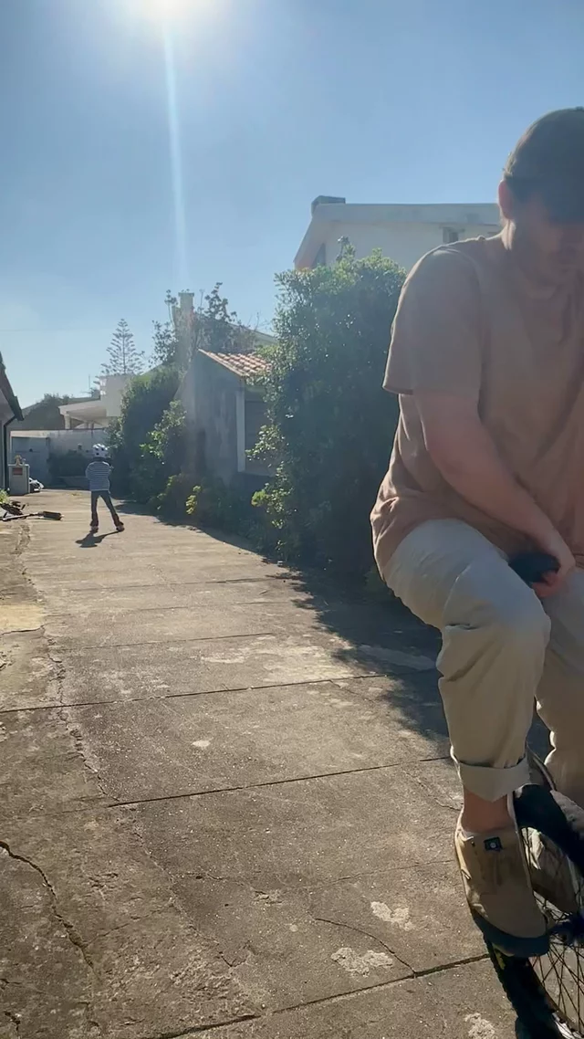 riu set: fakie-fulloutflip