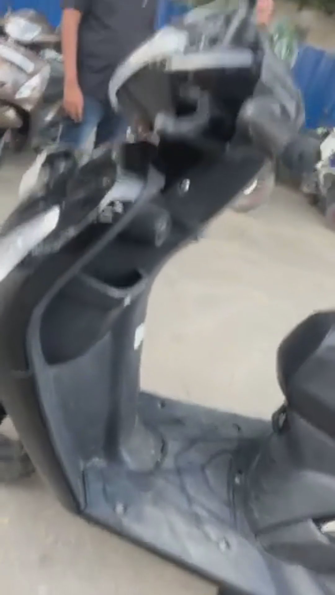 Walk-around video thumbnail
