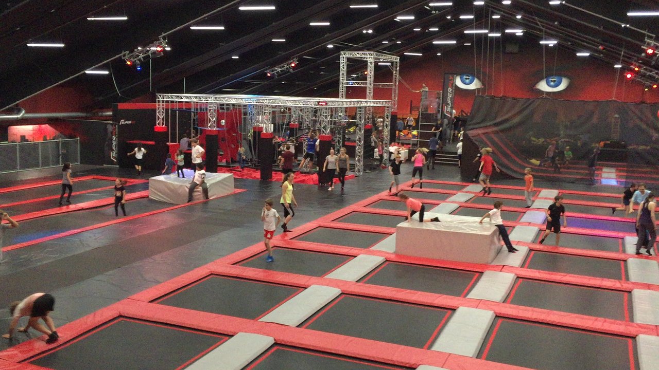 Superfly - Super Fly // Duisburg - Trampoline Parks Near Me - Duisburg, NW