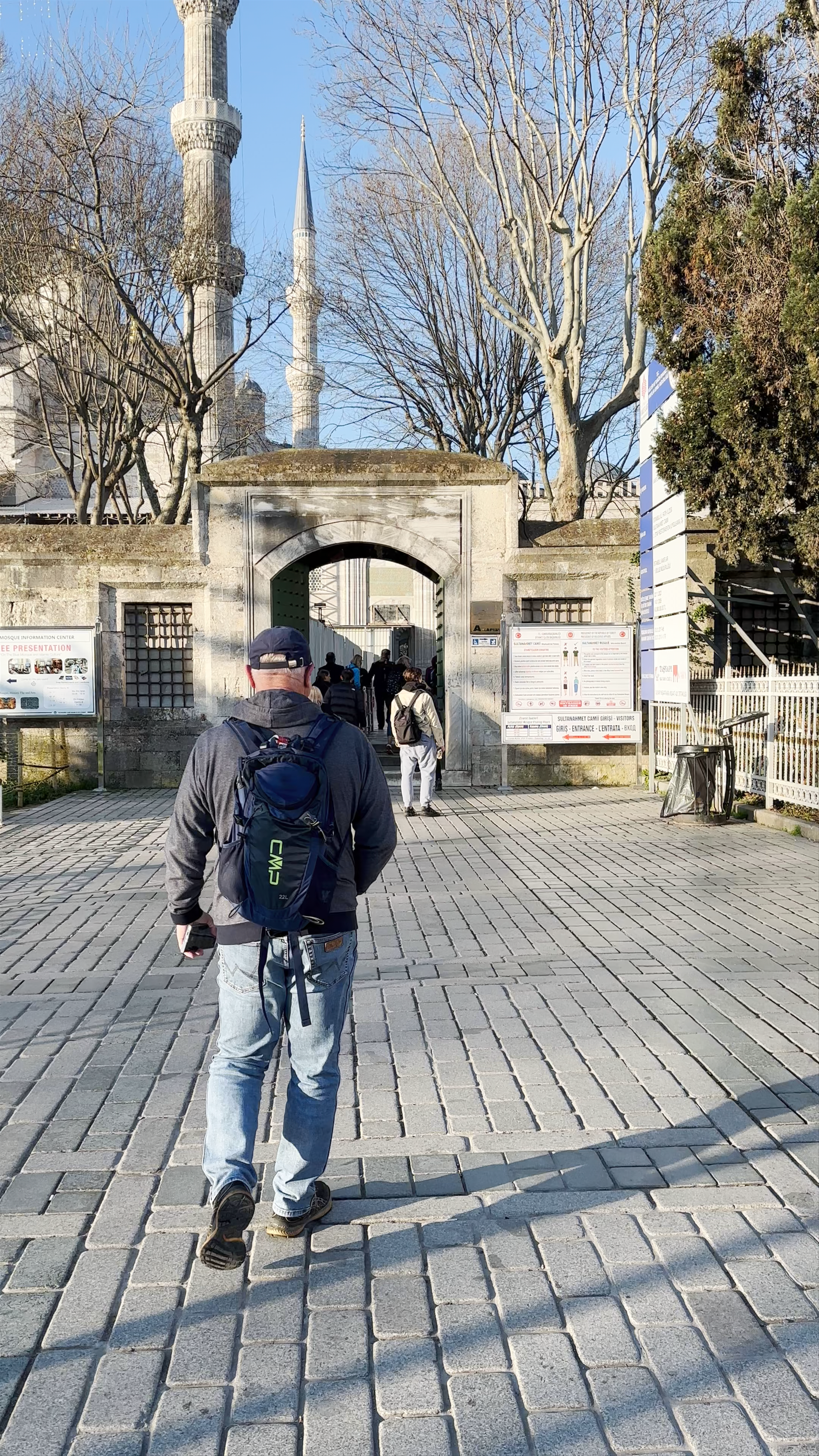 Morning Walk Through Binbirdirek and Sultanahmet Park, Istanbul