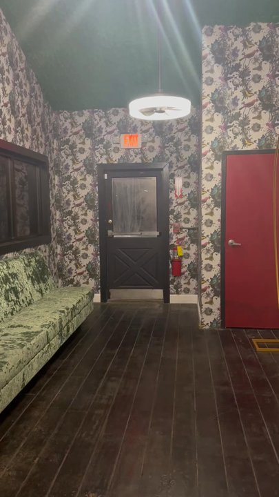 Per Se - Interior - Salad Near Me - Douglasville, Georgia