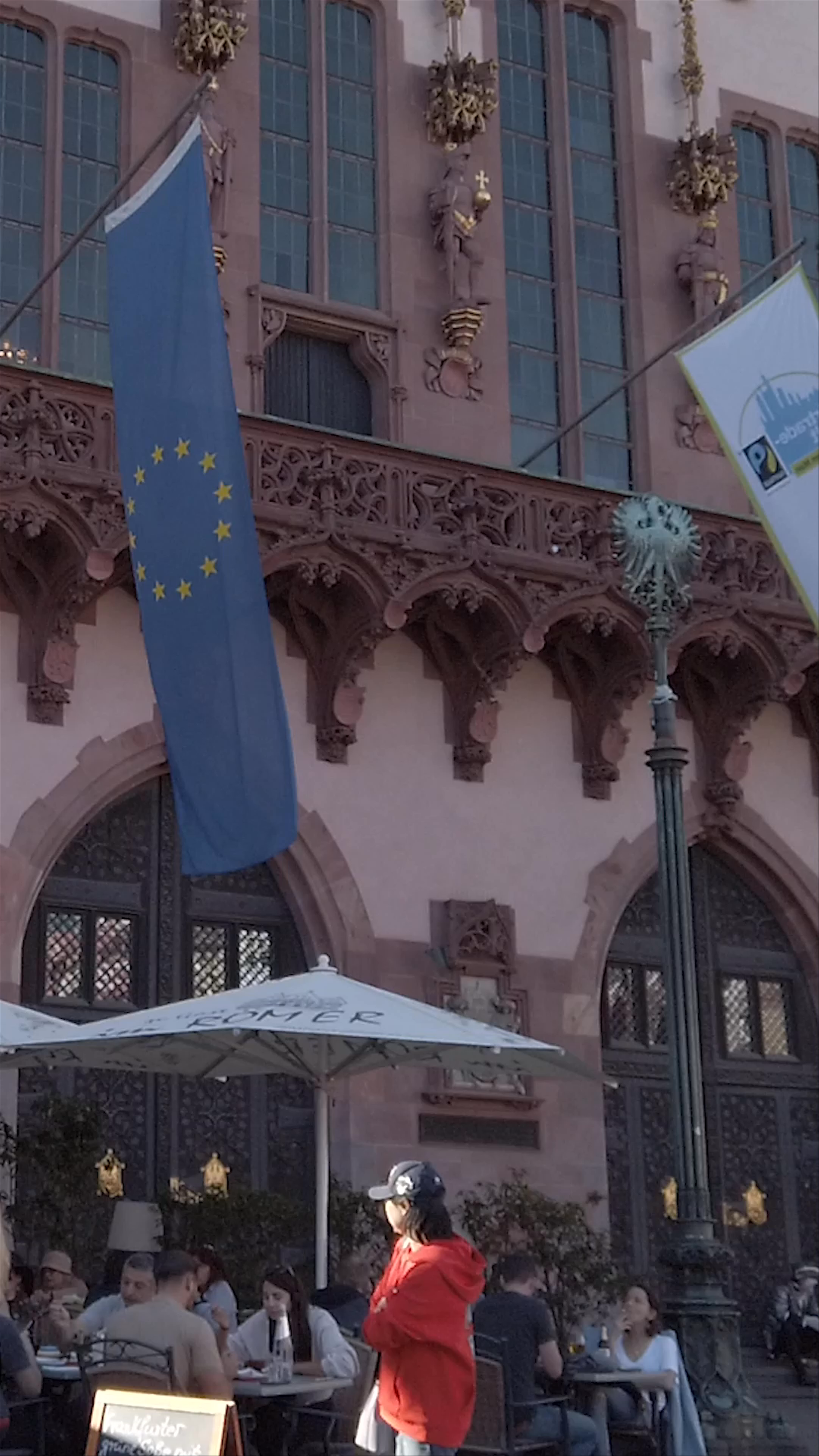 Römer Square: Heart of Frankfurt’s Historic Charm