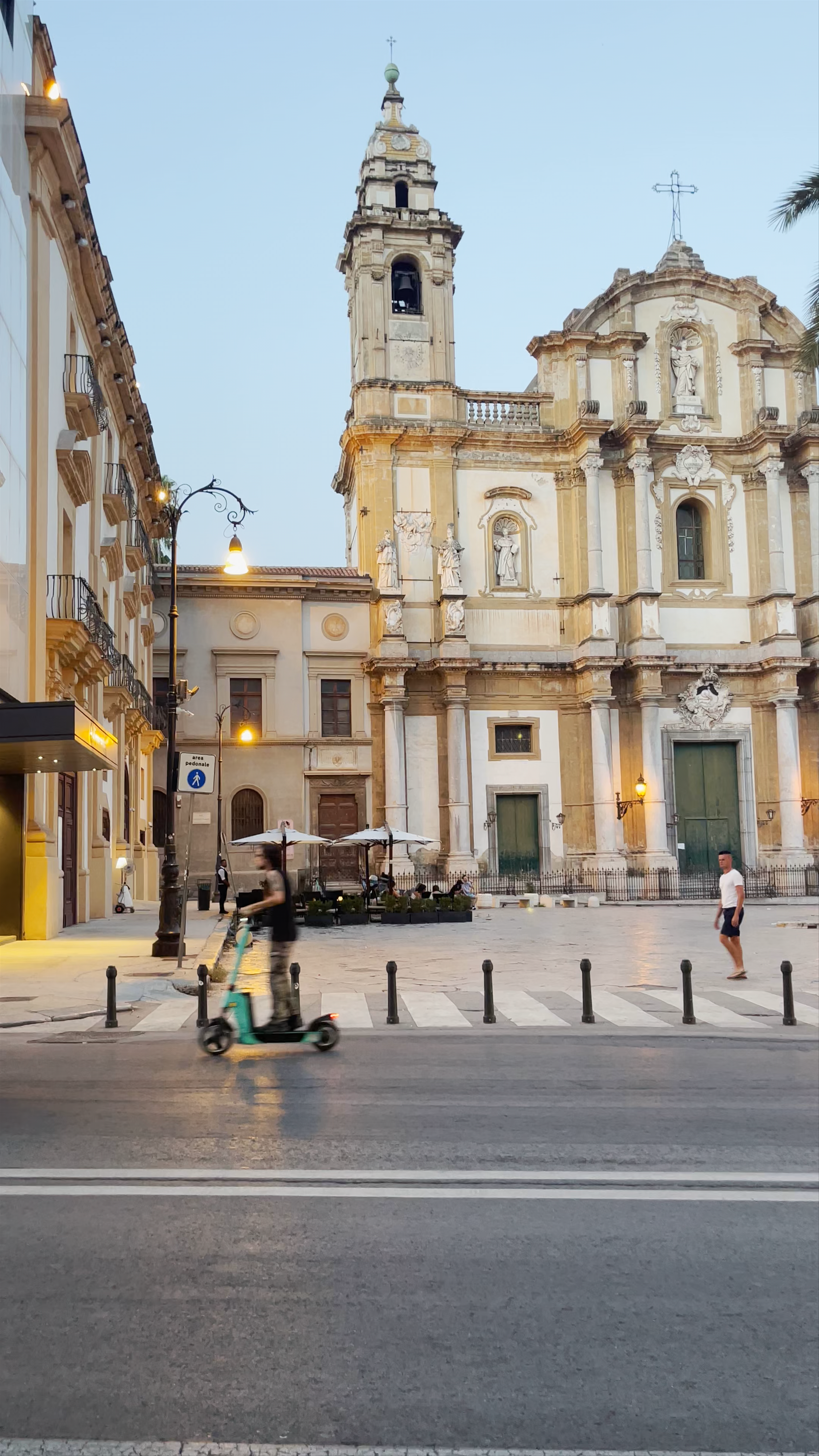 Chiesa di San Domenico: Evening Charm in Palermo's Historic Heart