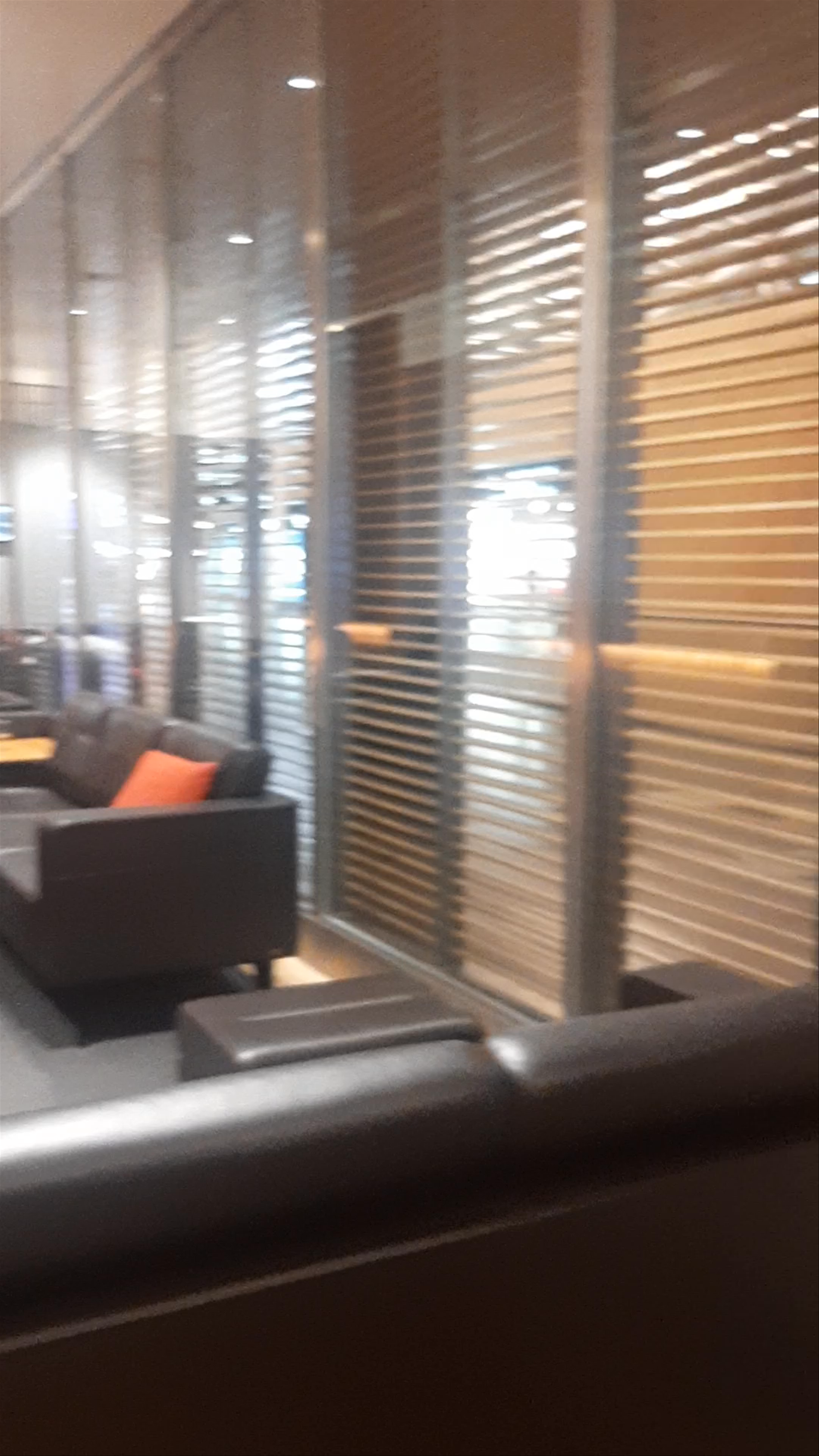 SWISS Business Lounge A