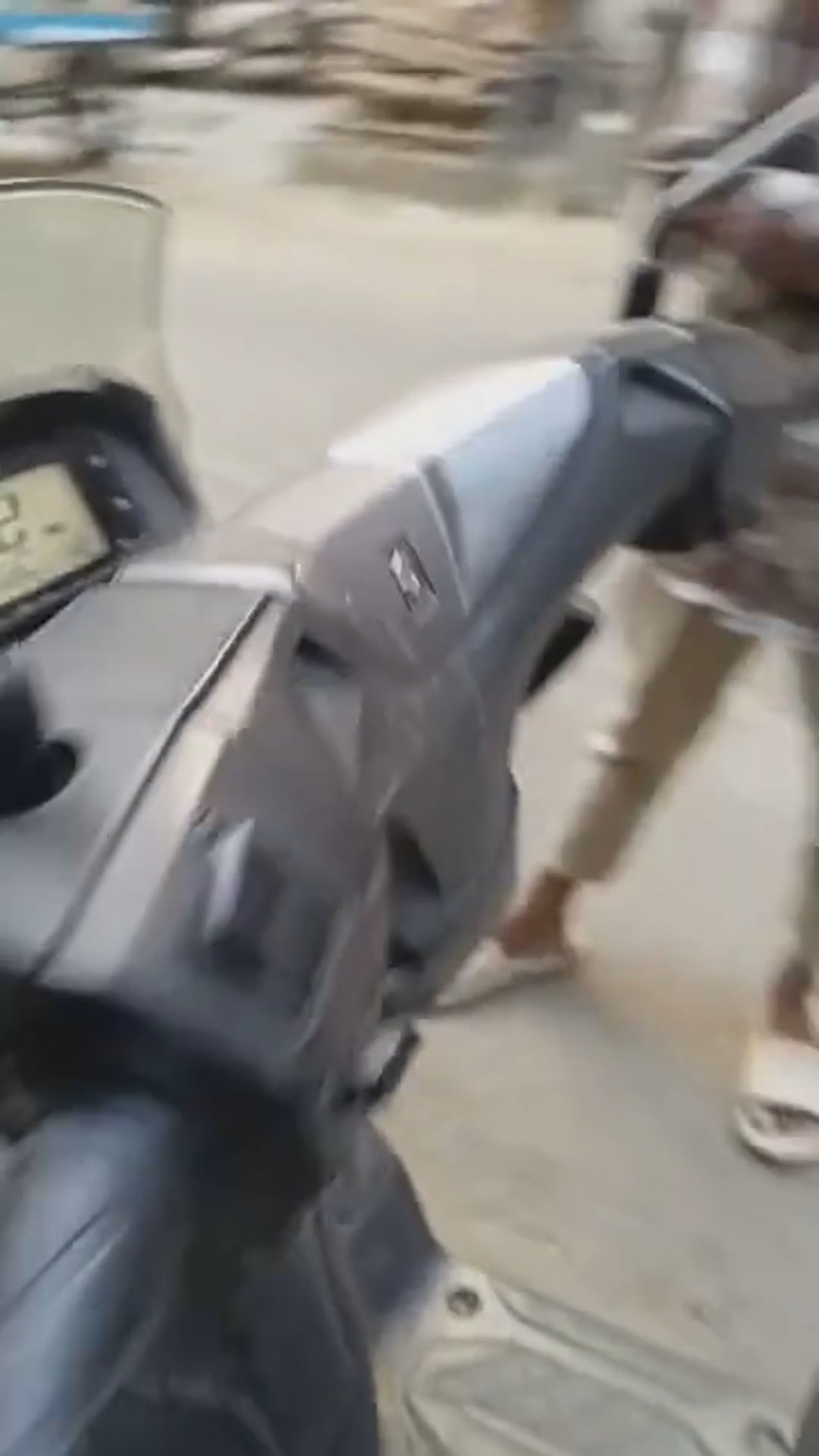 Walk-around video thumbnail