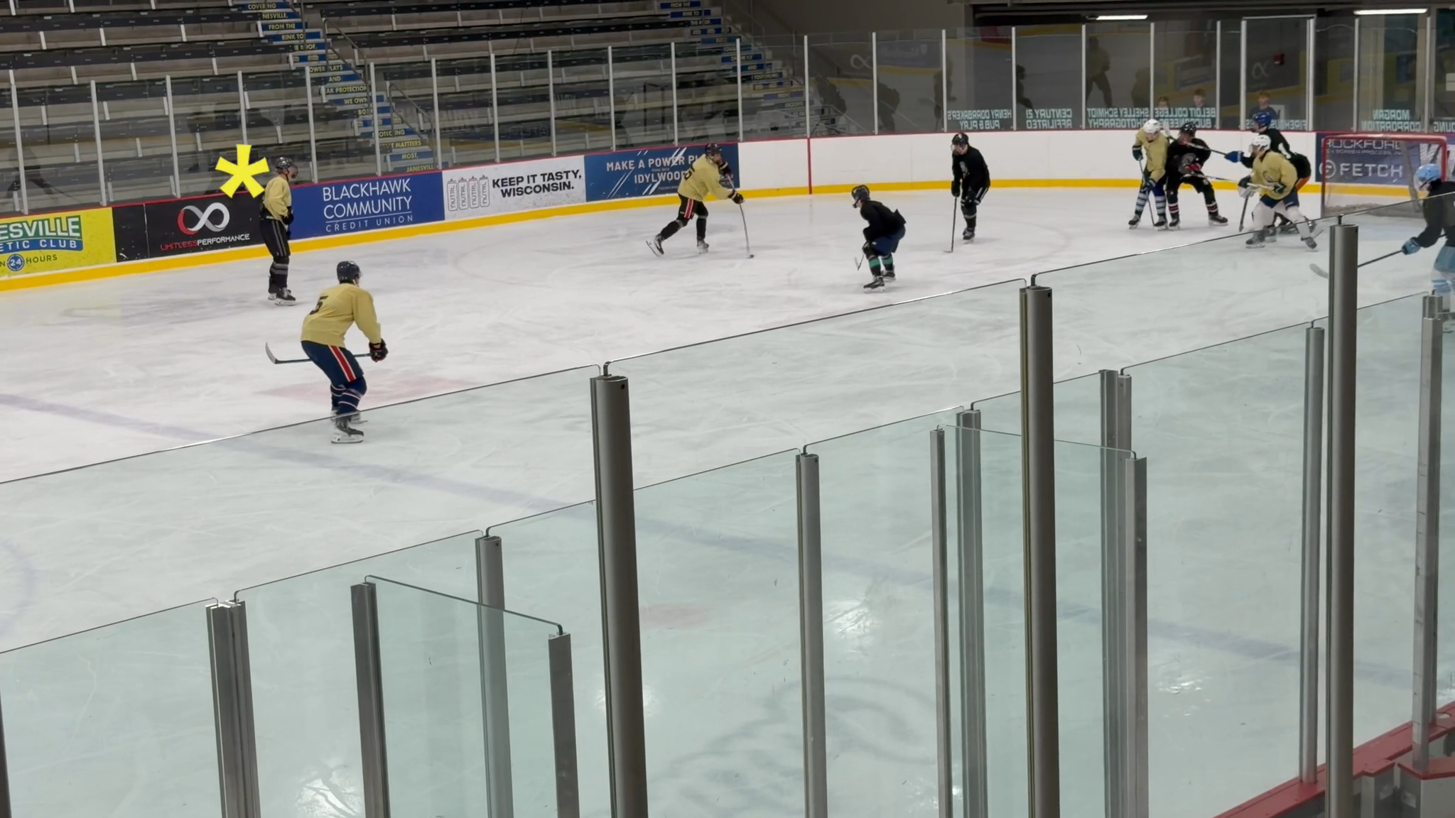 Brayden McQuillan, #8 Gold