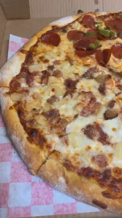 Fratelli's Pizza - Pizza Near Me - Grand Rapids, Michigan