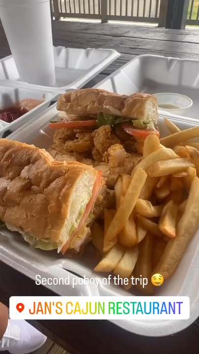 Jan's Cajun Restaurant - Shrimp poboy - American Near Me - Jean Lafitte, Louisiana