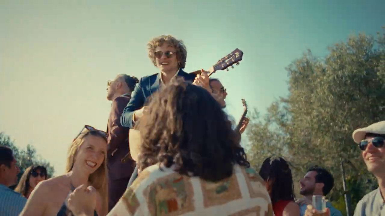 Riviera Roaming Band - Band 3 - video