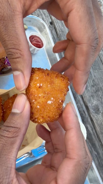 The Barn - Cheese pull of the Mac Mac Attack ! - Burgers Near Me - Half Moon Bay, California