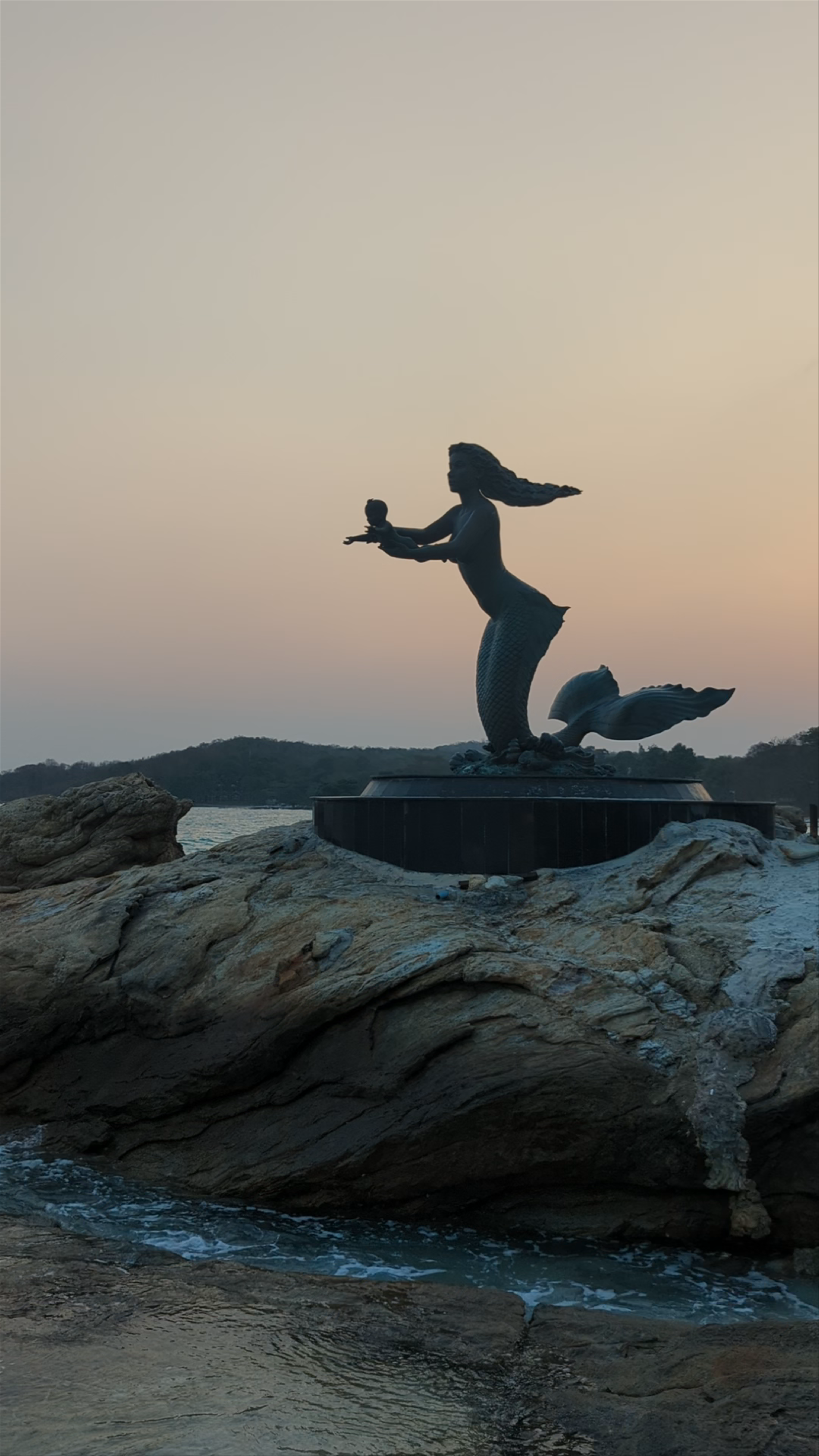 Mermaid (and the child) Monument