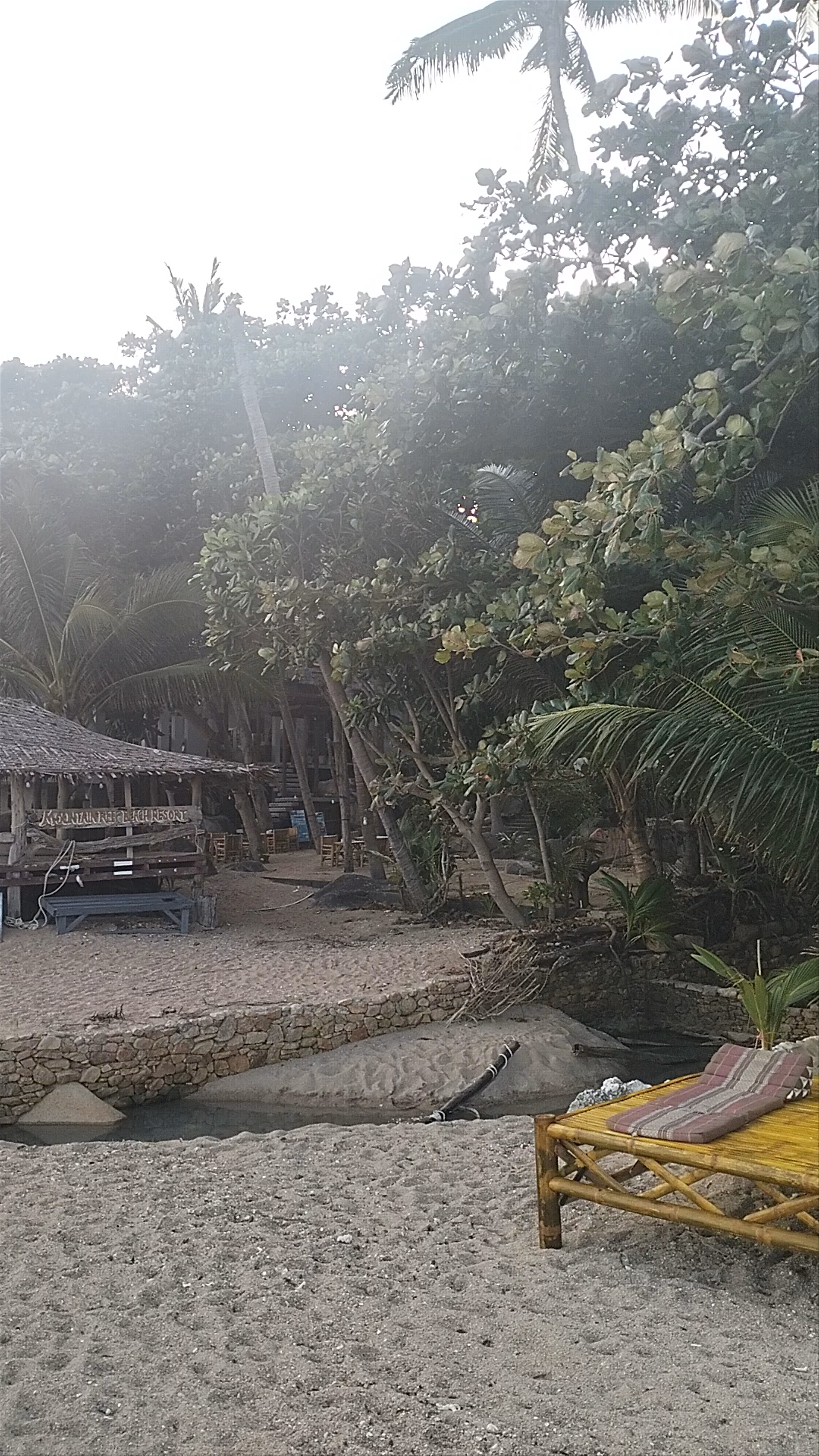Tanote Bay
