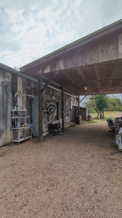 Three Points Ranch - Vacation Rentals Near Me - Round Mountain, Texas